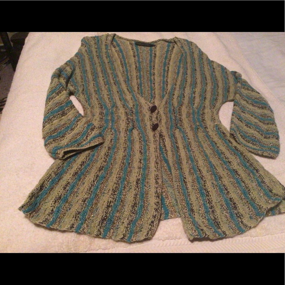 Sweater/ Cardigan